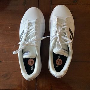 Adidas never worn sneakers